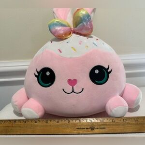 EUC Smoochy Rabbit Cupcake Plush Birthday/Easter Adorable, Soft Large Size